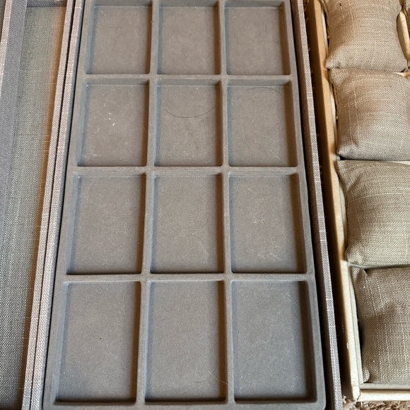 Beige and Gray Jewelry Organizer Set - Picture 4 of 8